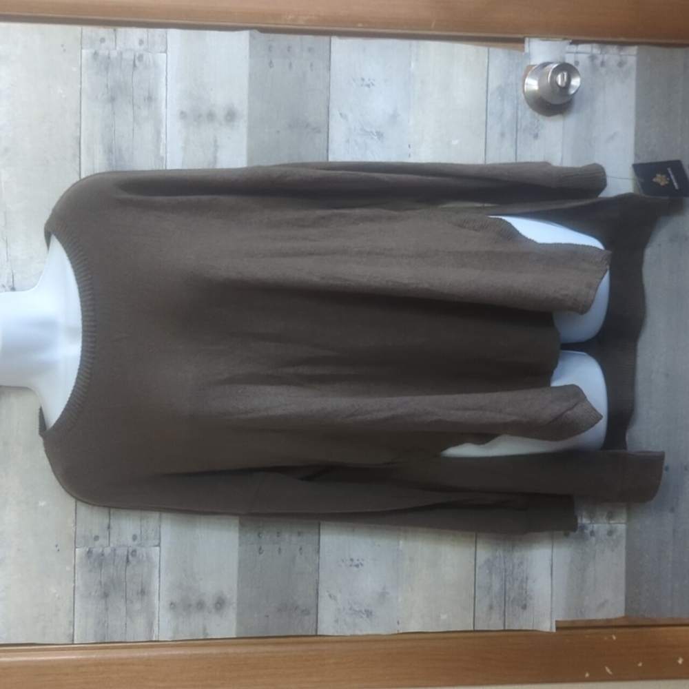 Fortune+ Ivy long sleeve sweater split side new SZ MEDIUM OLIVE GREEN